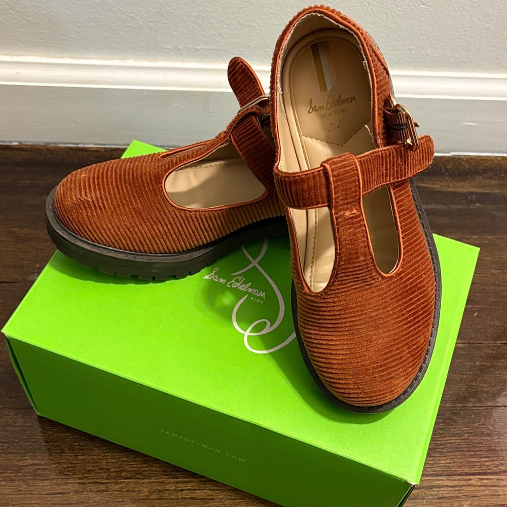 Sam Edelman Kids Corduroy T-Strap Shoes in Brown